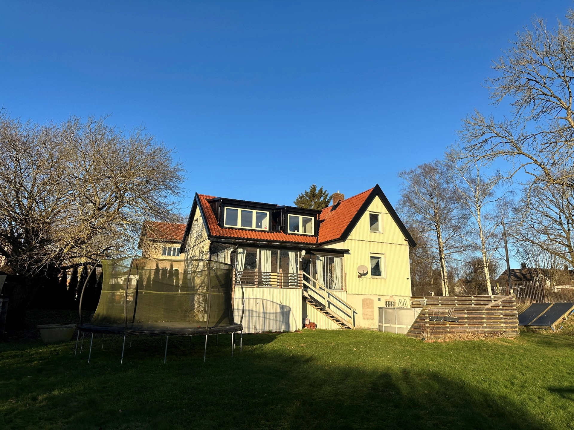Familjevilla i rofyllt lantläge med generöst uterum – Källstorp