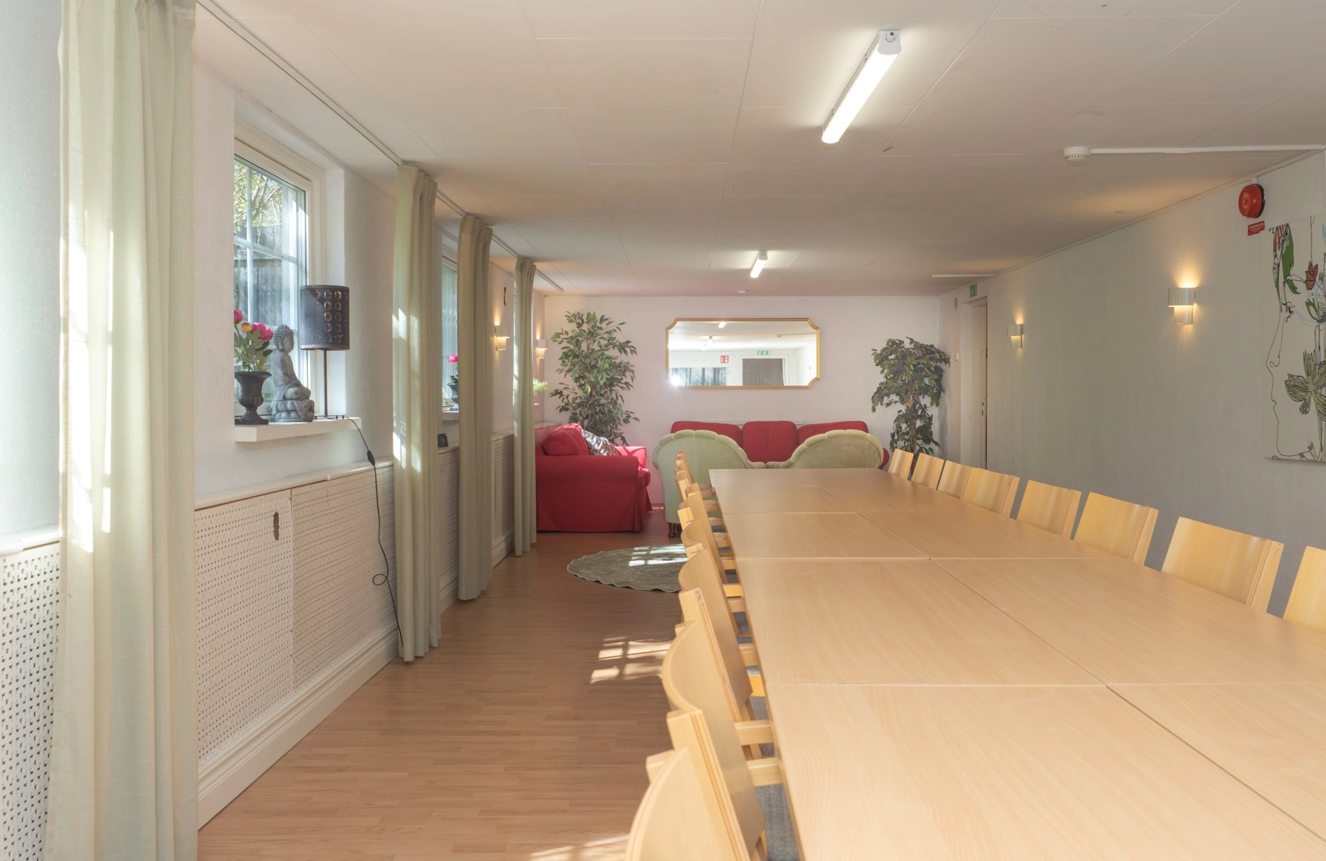 Bo och driv verksamhet i populära Åsljunga – B&B och ställplatser