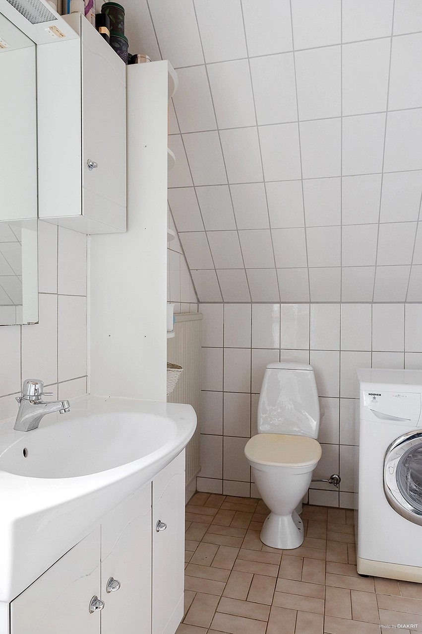 Välbevarad tegelvilla med vackra originaldetaljer och genuin känsla