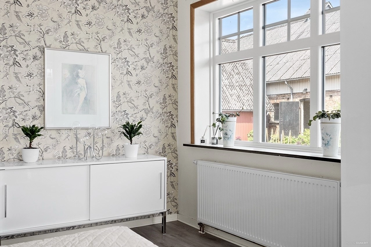 Möjligheternas hästgård – 2,3 ha + 1,5 ha arrende – lantligt läge med närhet till all service.