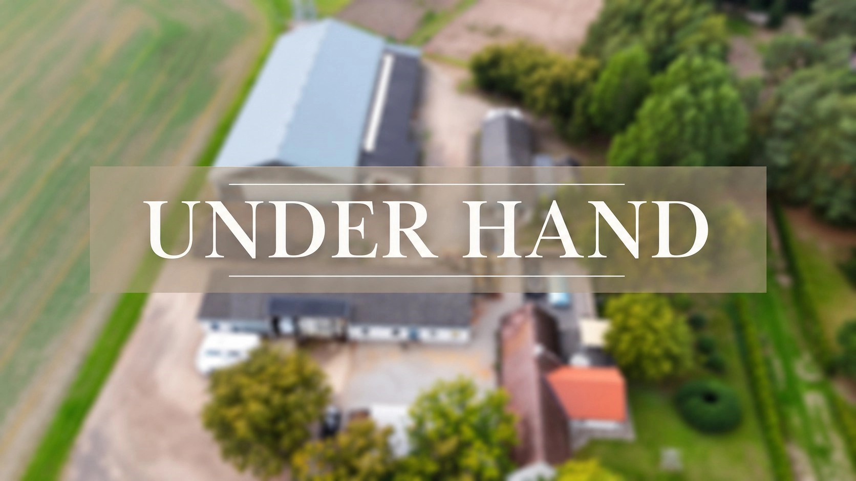 Inarbetad hästverksamhet med ridhus, boenden och generösa hagmarker